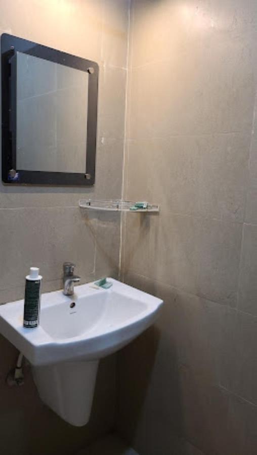 Hotel Raj Inn 布巴内什瓦尔 外观 照片